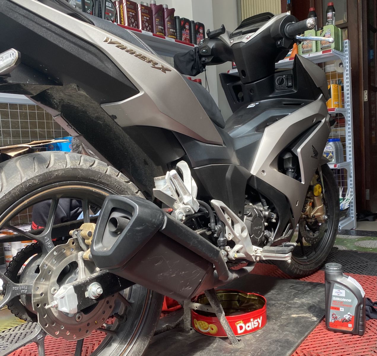 nhot-fuchs-silkolene-pro4-10w40-1l-cho-winner150