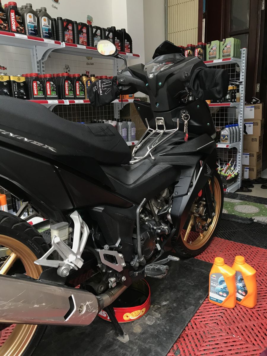 nhot-repsol-racing-10w40-1l-honda-winner150