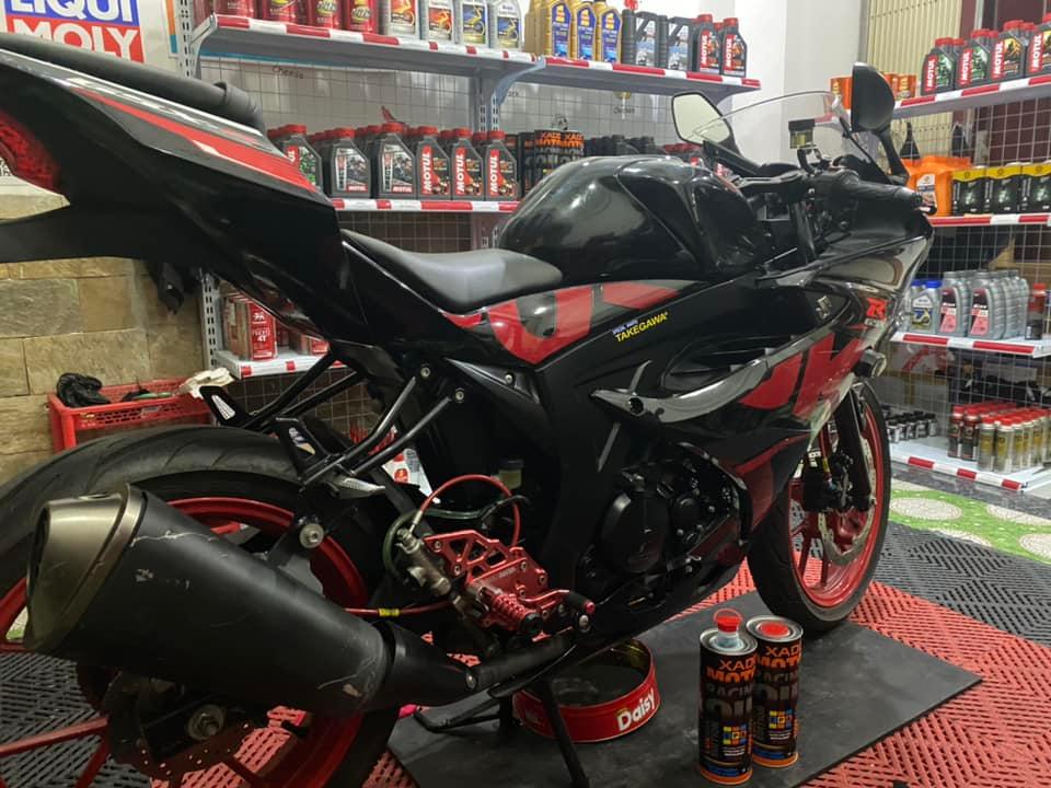 Gsx150-thay-nhot-xado-racing-22.2-1L3